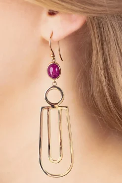 Art Deco Festive Oorbellen In Goud En Robijnrood