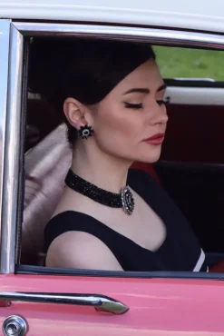 Audrey Jet Flower Stud Oorbellen In Zwart En Zilver