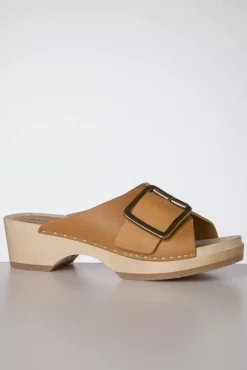 Banu Slip On Clogs In Cognacbruin