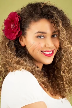 Big Flower Corsage In Rood