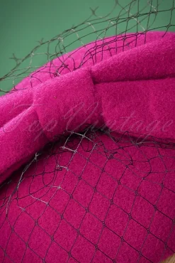 Candice-Hoed In Magenta