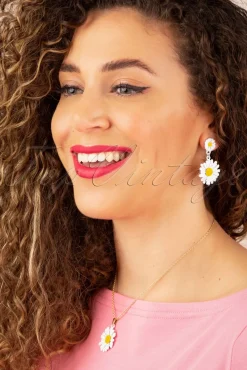 Friendly Wildflower Oorbellen In Wit