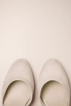 Josie Pumps In Ivoorwit