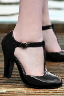 June Effortlessly Elegant Lakpumps In Zwart