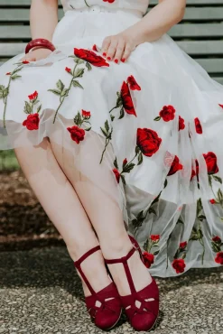 London T-Strap Flats In Wijnrood