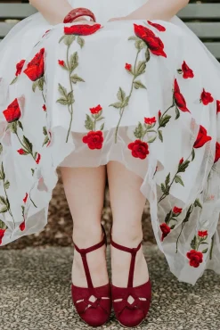 London T-Strap Flats In Wijnrood