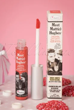 Maak Kennis Met Matte Hughes In Honest Coral
