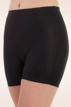 Maxi Sexy Short In Zwart