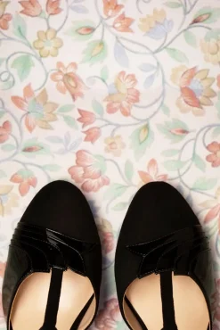 New York Luxe Pumps In Zwart