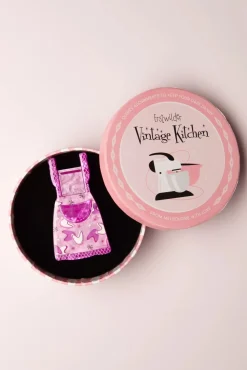 No Strings Attached Broche