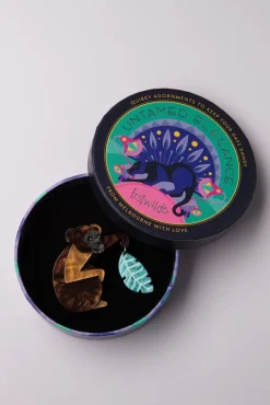 Princely Primate Broche