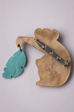 Princely Primate Broche