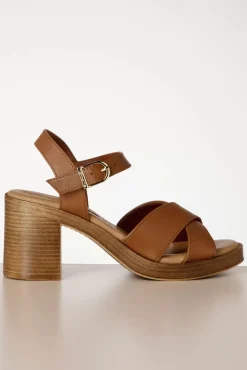 Sarah Blokhak Sandalen In Bruin