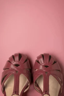 Sergi T-Strap Pumps In Dieprood