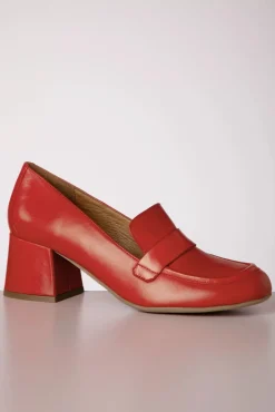 Soren Loafer Style Pumps In Scarlet Rood