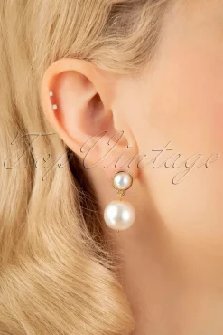 Stijlvolle Pareloorbellen In Ivoor