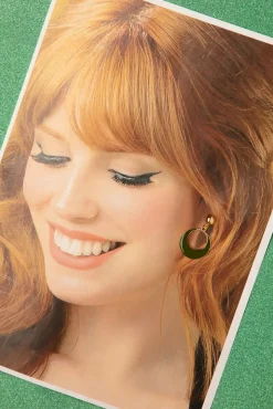 Teeny Kleine Oorringen In Donkergroen