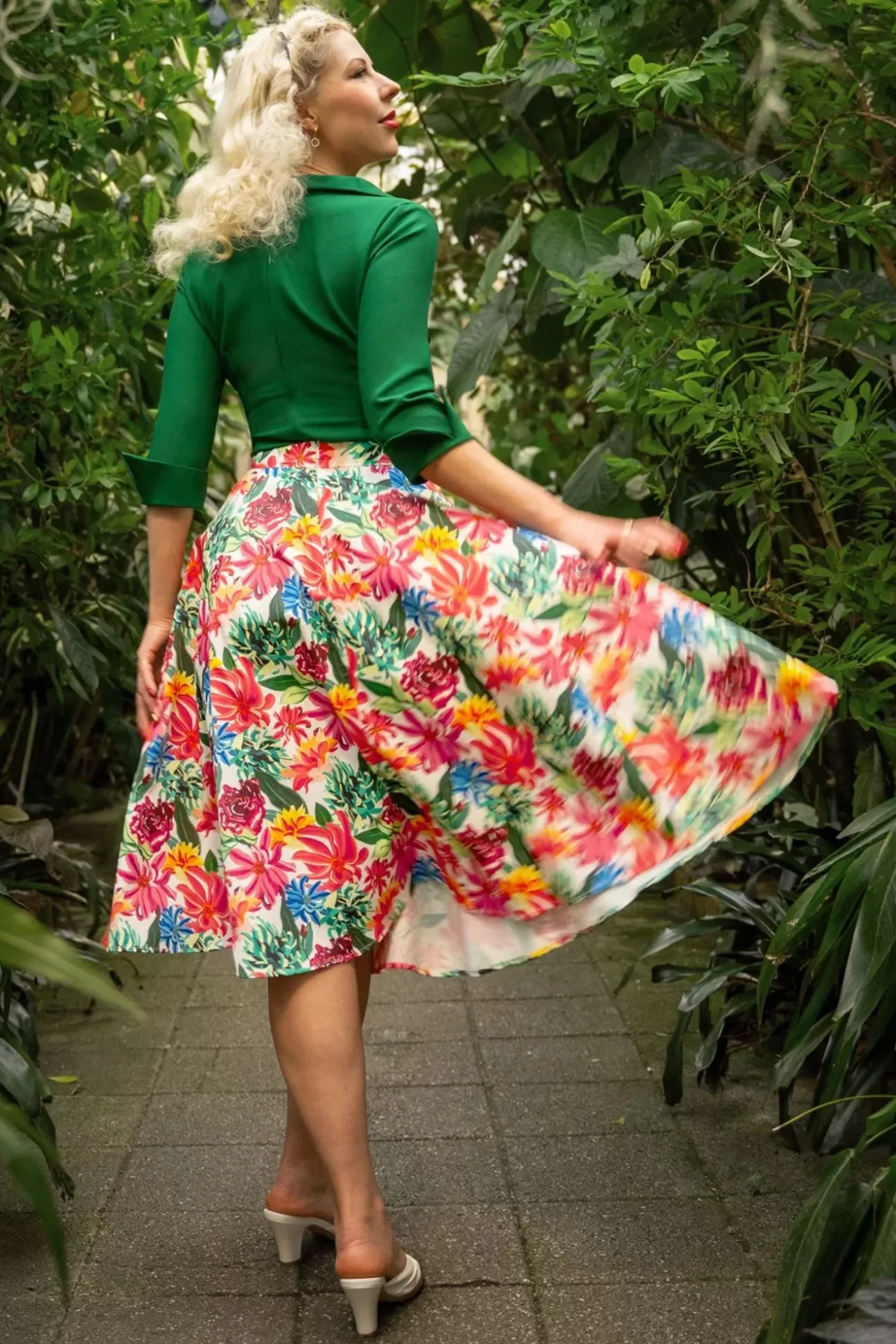 Topvintage Exclusief ~ Adriana Flower Swing Rok In Multi